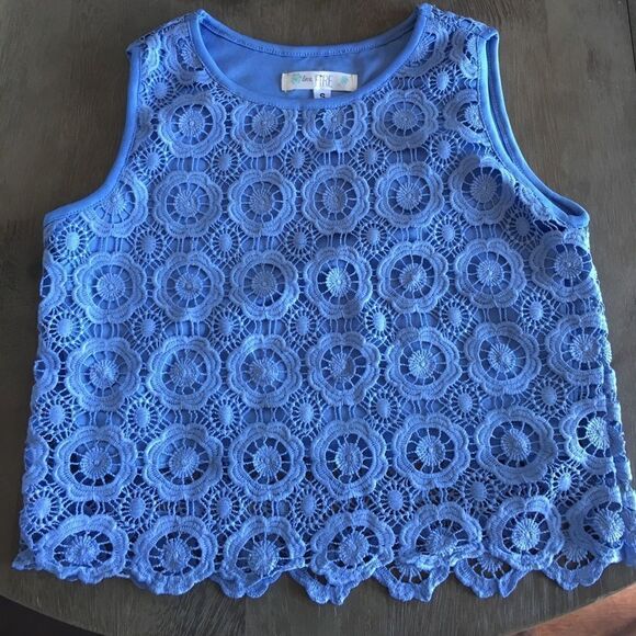 Floral Lace Crop Top - Picture 3 of 5